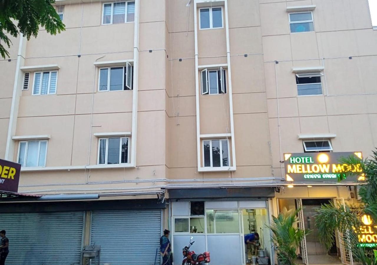Hotel Mellow Mood Μπουμπάνεσβαρ Εξωτερικό φωτογραφία